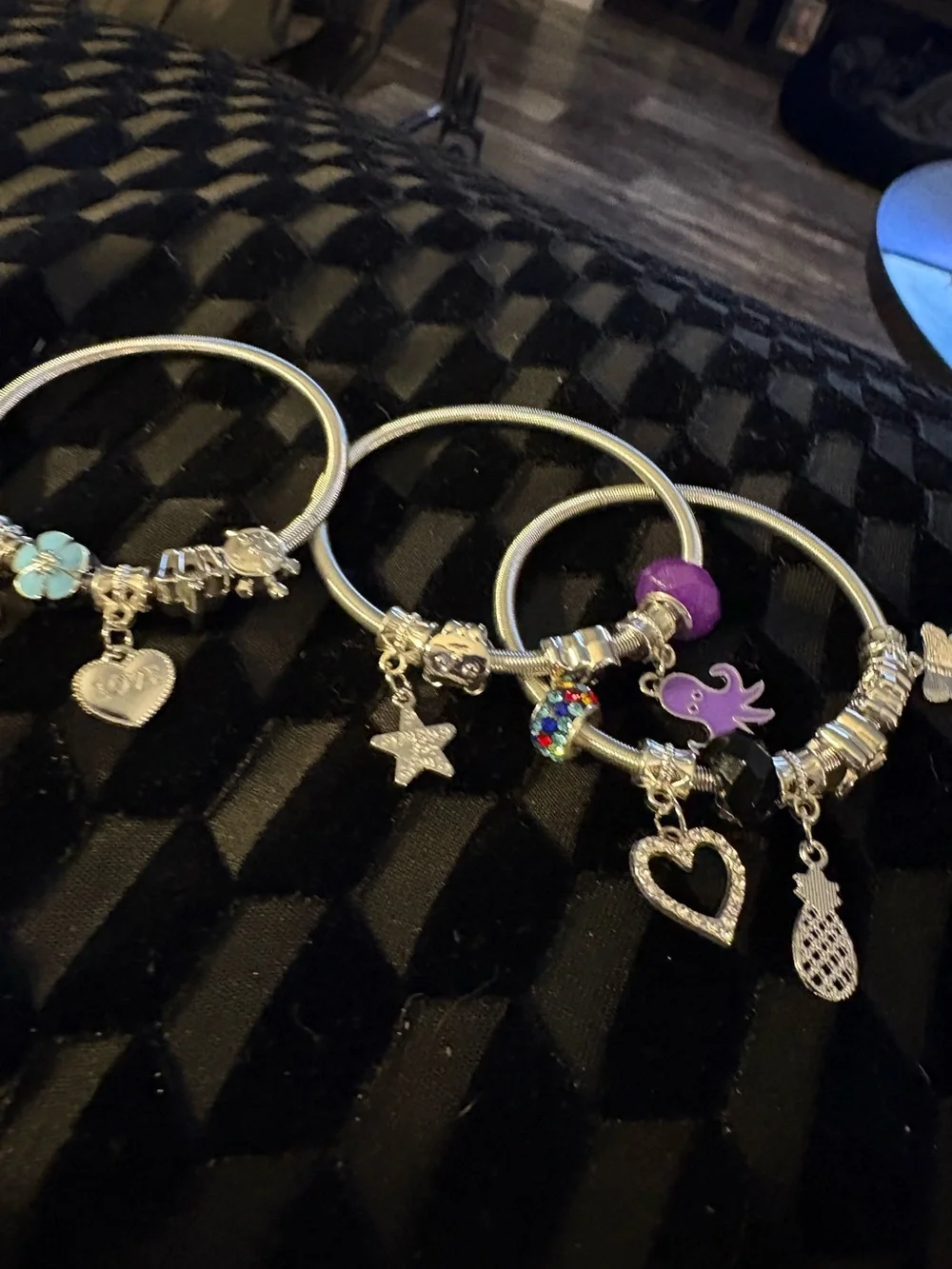 Bracelet- Girls Stretch 3 Bracelets  adorable nwt Tray 115